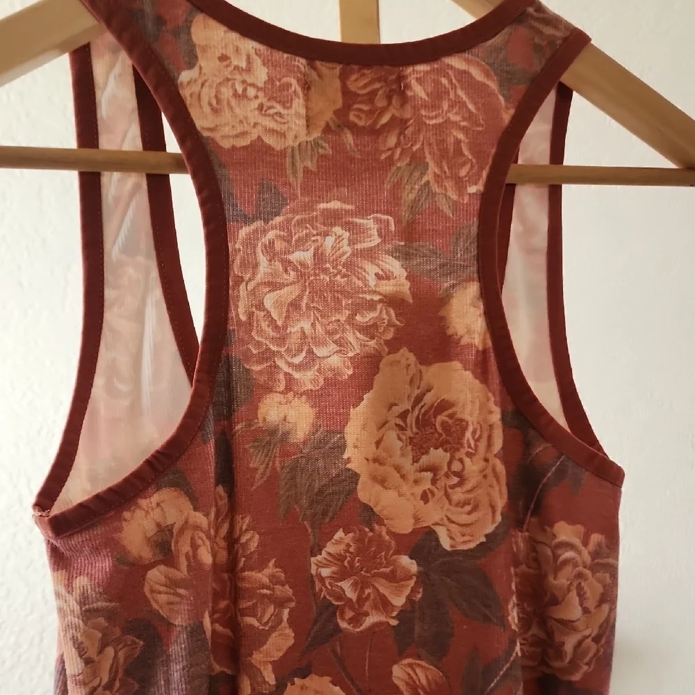 Joyfolie Floral Maxi Dress - Brown and Cream - Picture 5 of 6
